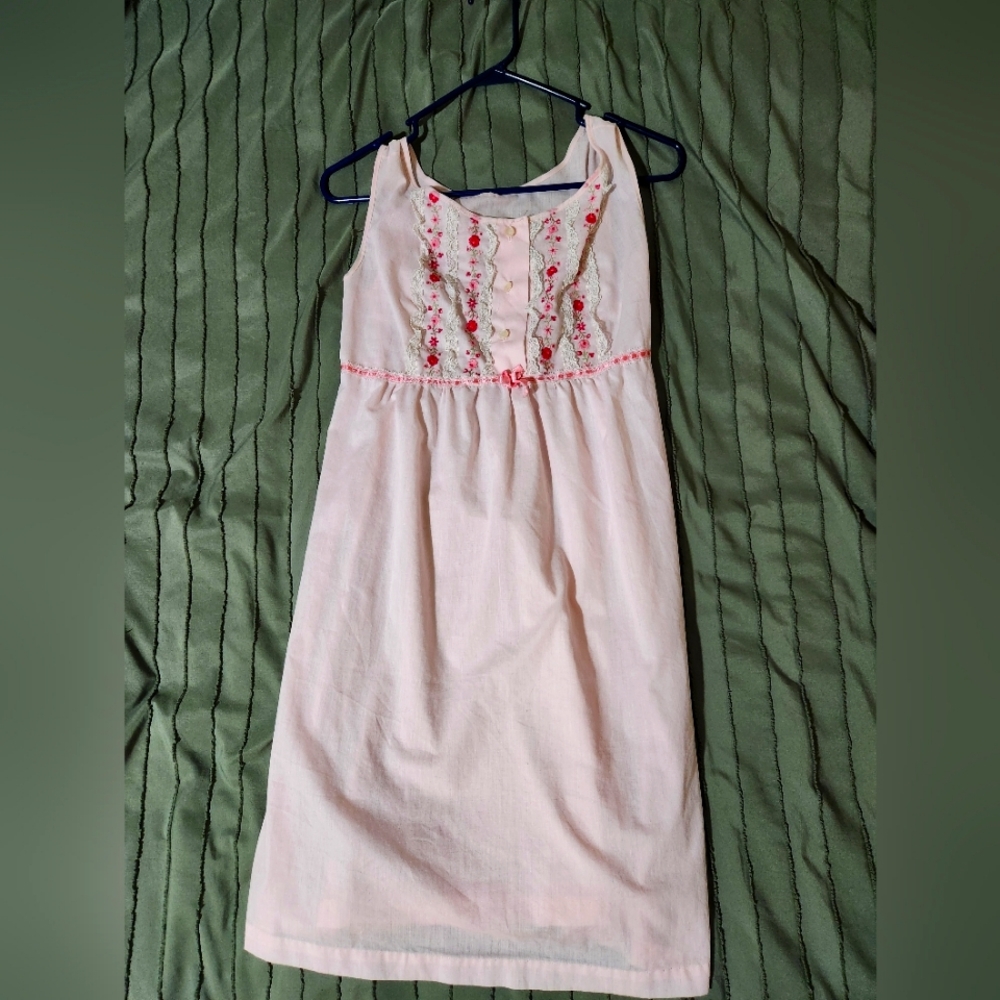 Vintage Nightgown Style Pink Ribbon And Flower Dress
